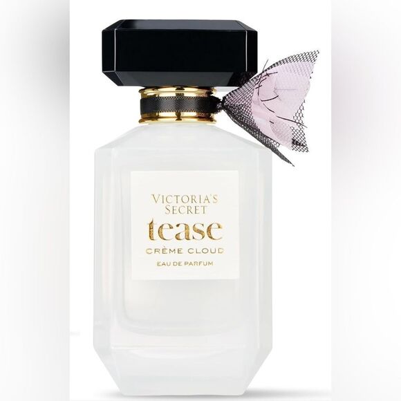 Victoria's Secret Tease Crème
Cloud - A Dream in Every Spritz - Picture 4 of 17